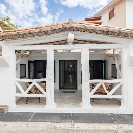 Appartamento Holiday Cala Gonone Luaran gambar