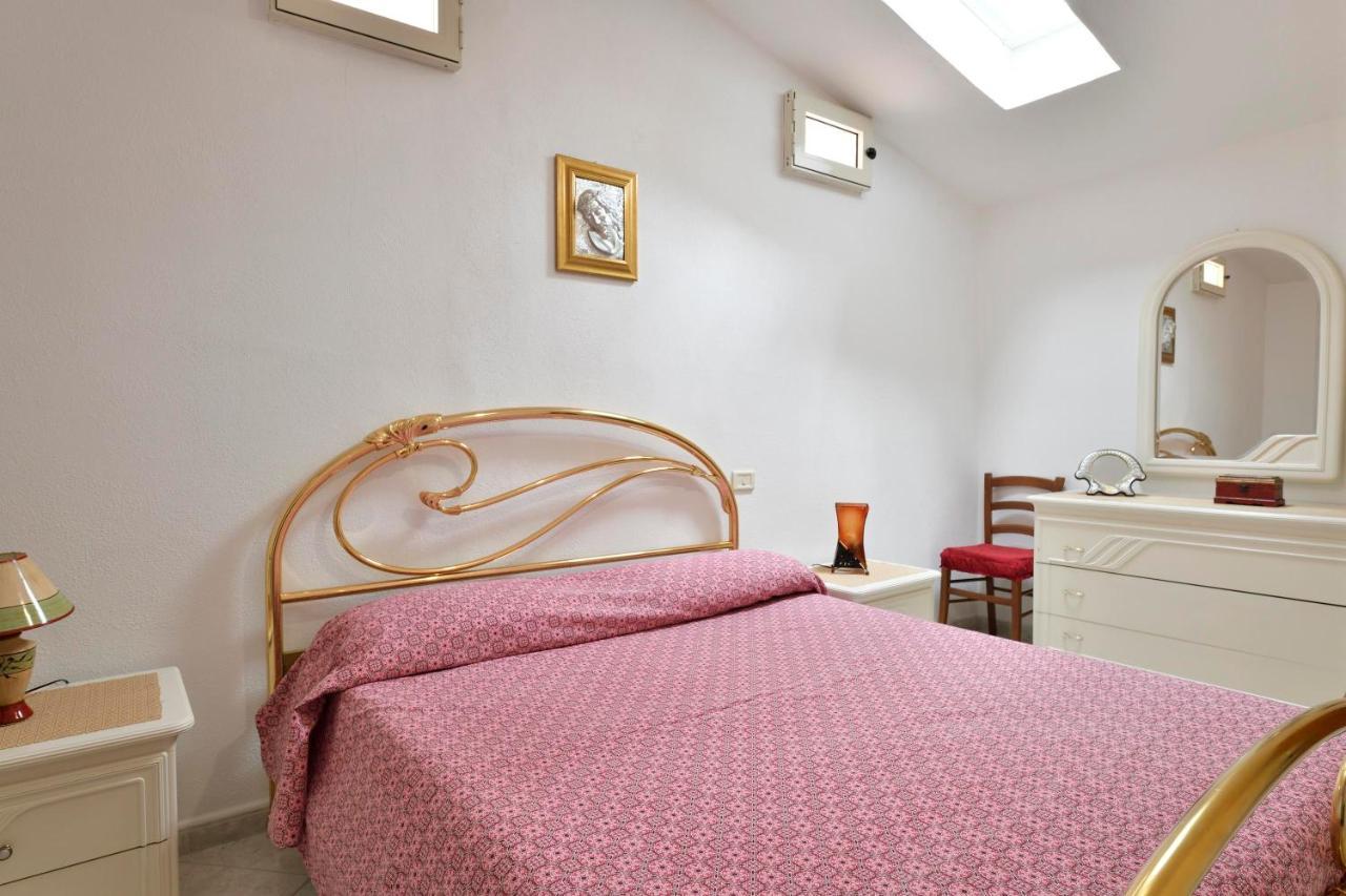 Appartamento Holiday Cala Gonone Luaran gambar
