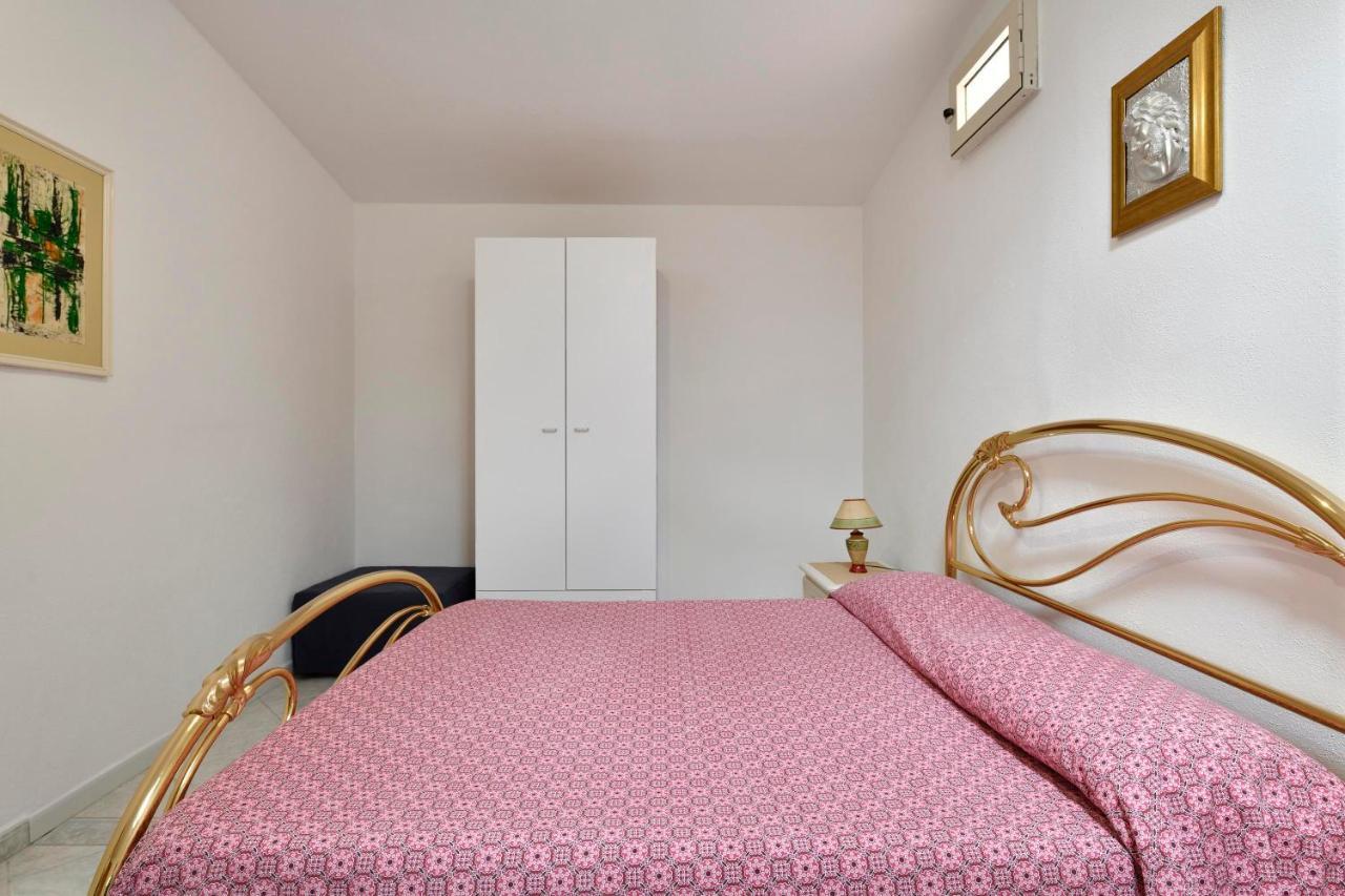 Appartamento Holiday Cala Gonone Luaran gambar