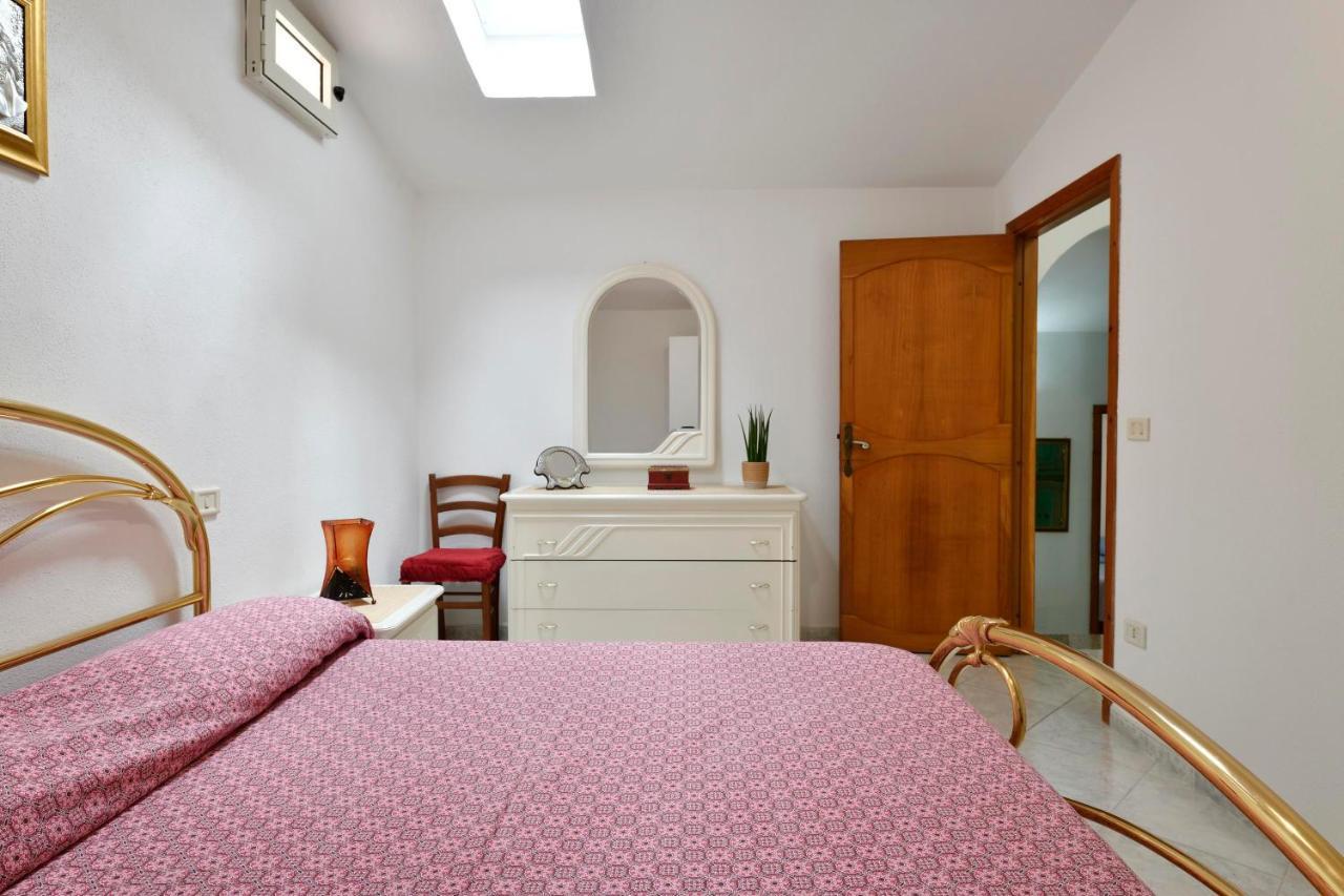 Appartamento Holiday Cala Gonone Luaran gambar
